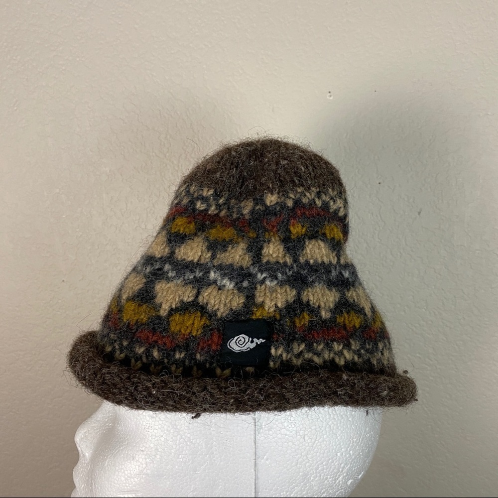 Everest Beanie Hand Made Wool Baby Size - Picture 4 of 6